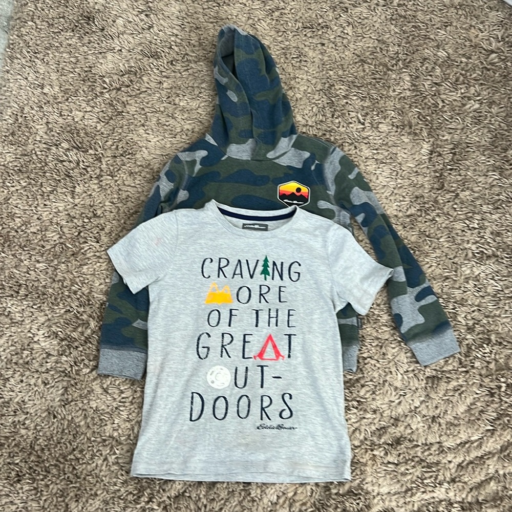 Youth Eddie Bauer Small (7/8) Sweatshirt and Teeshirt Combo